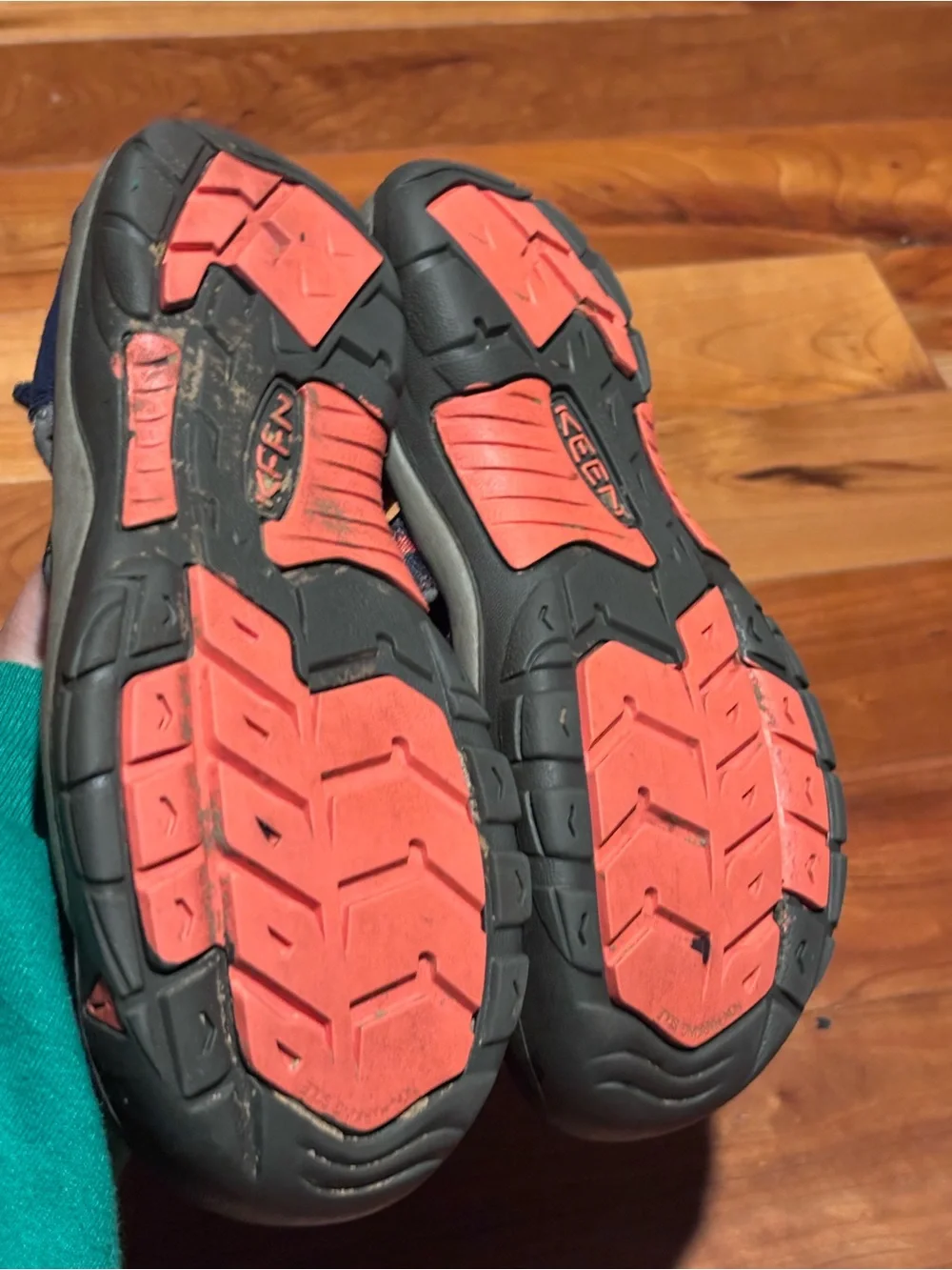 KEEN Newport H2 Fisherman Water Shoes Sandals Beach Outdoor Hiking Kids 4